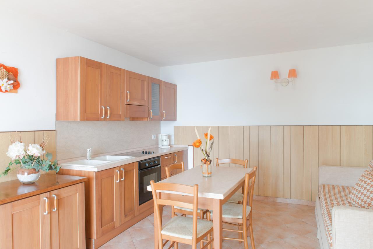Village Lucia 3*