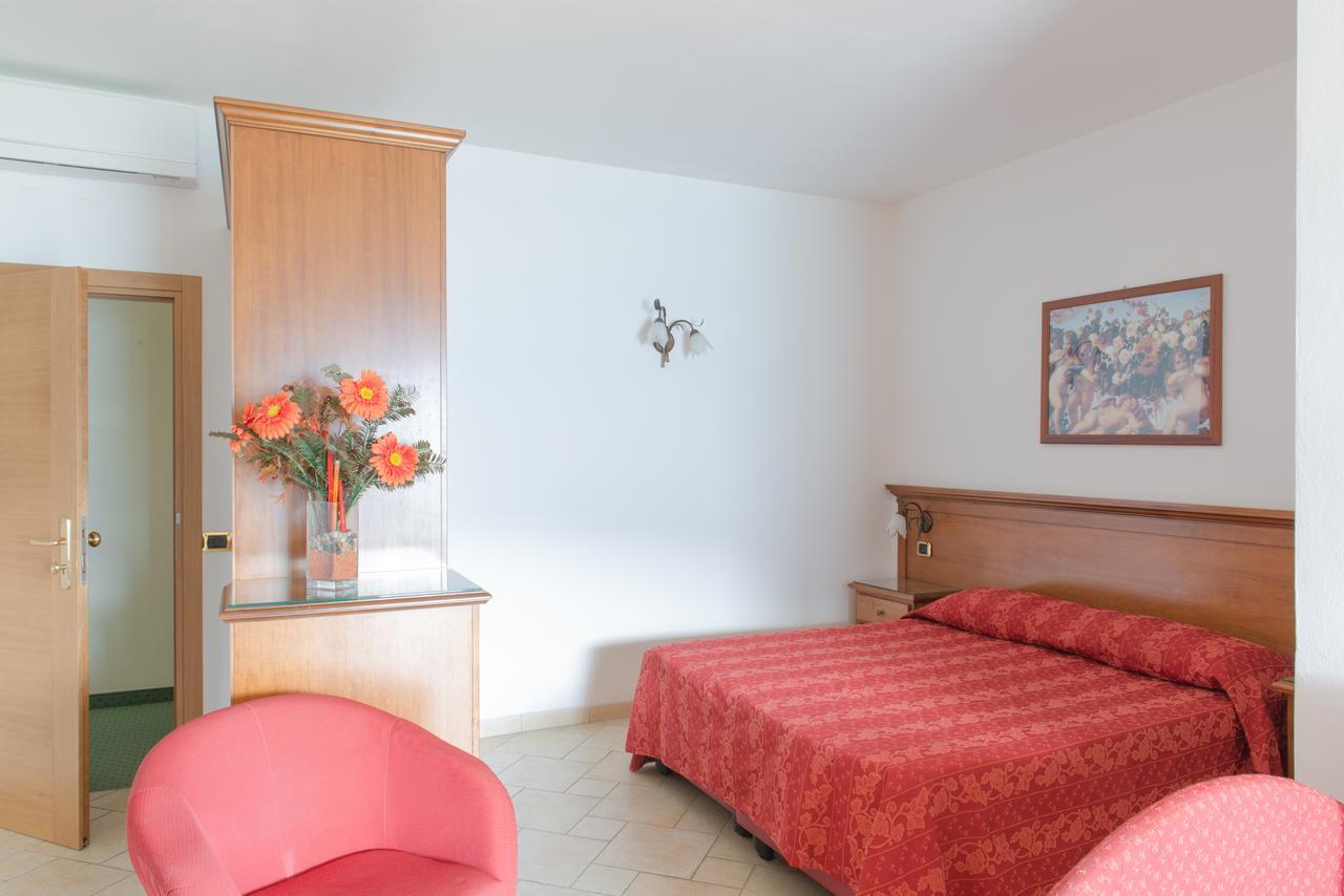 Village Lucia Hotel 3*